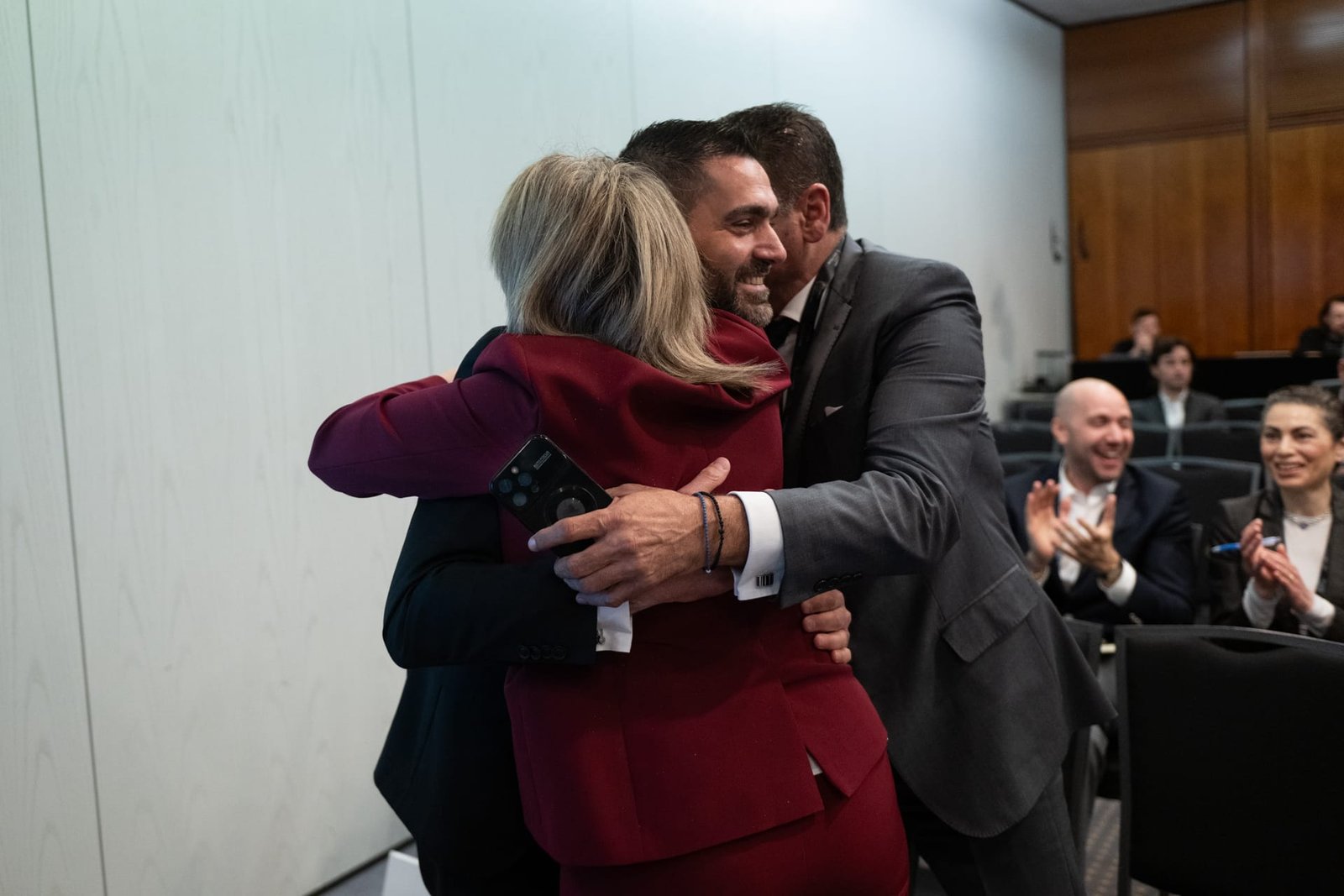 &Delta;&epsilon;&lambda;&tau;ί&omicron; &Tau;ύ&pi;&omicron;&upsilon; 4