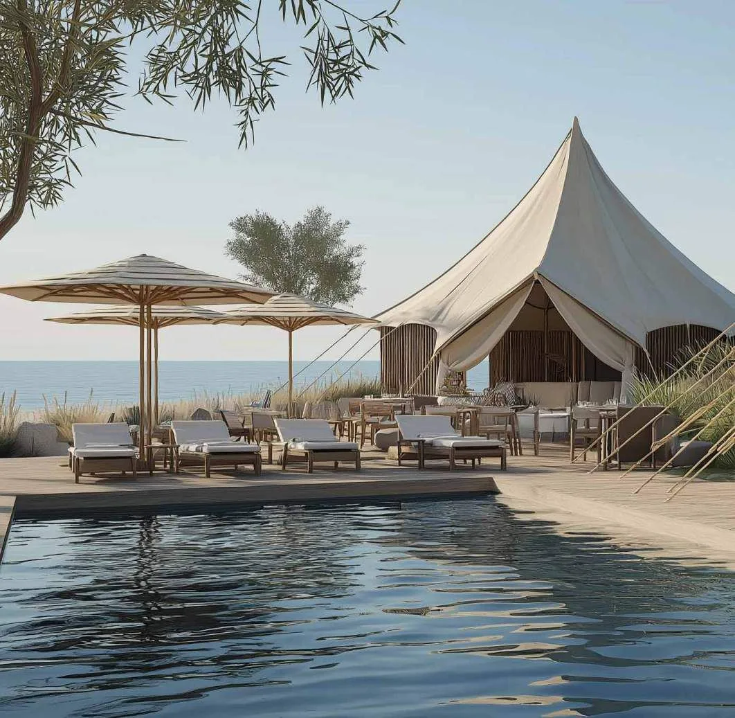 Five-star glamping tent and pool by the sea